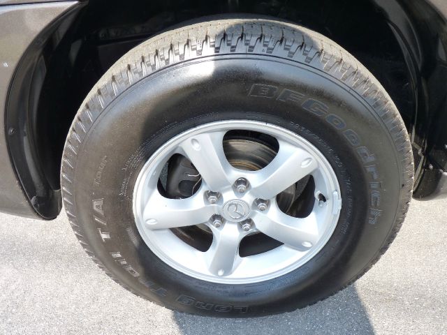 Mazda Tribute 2006 photo 20