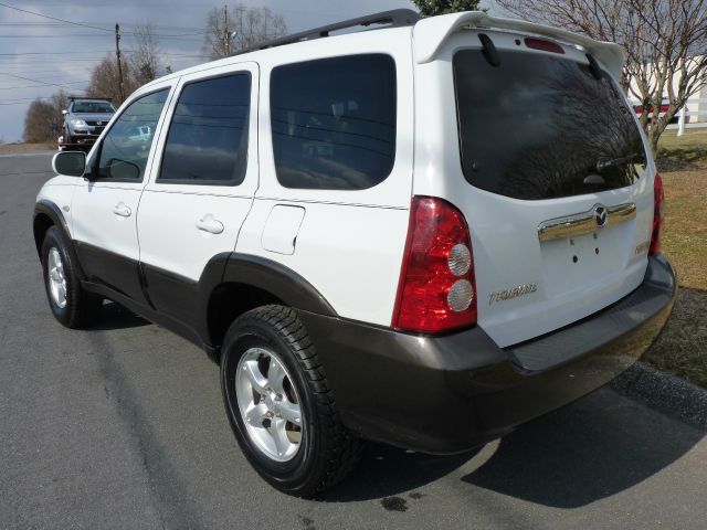 Mazda Tribute 2006 photo 22