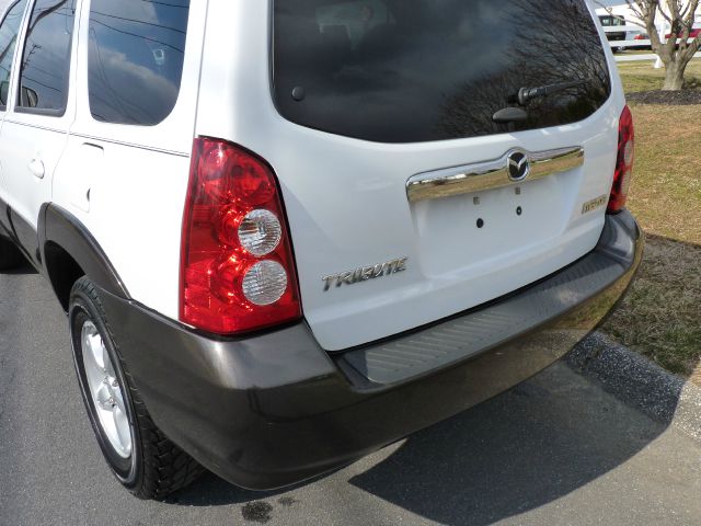 Mazda Tribute 2006 photo 27