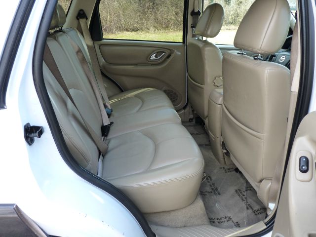 Mazda Tribute 2006 photo 29