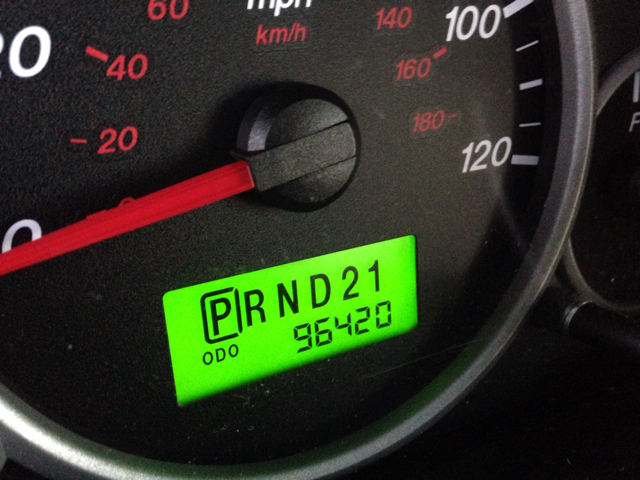 Mazda Tribute 2006 photo 2