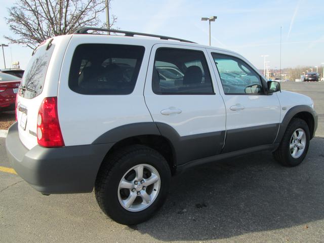 Mazda Tribute 2006 photo 4