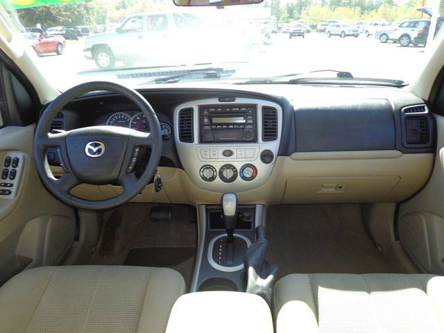 Mazda Tribute 2006 photo 3