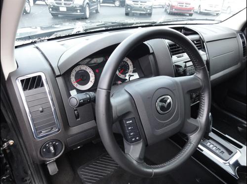 Mazda Tribute 2008 photo 2