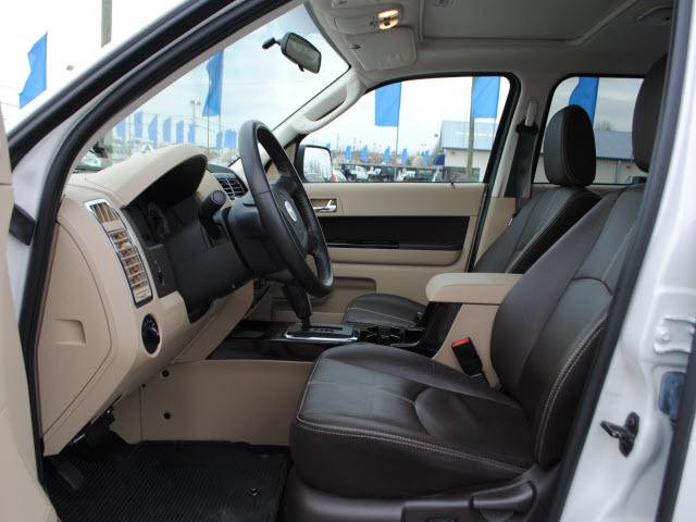 Mazda Tribute 2009 photo 2