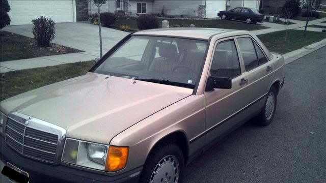 Mercedes-Benz 190 Unknown Sedan