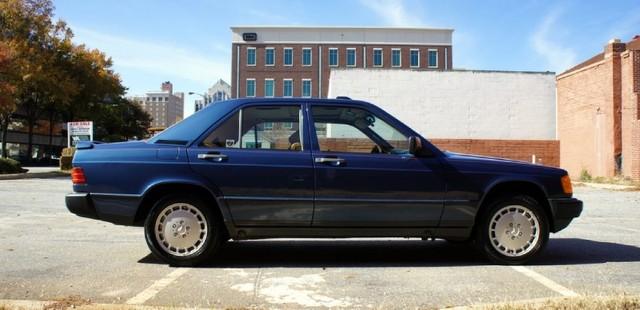 Mercedes-Benz 190 1988 photo 3