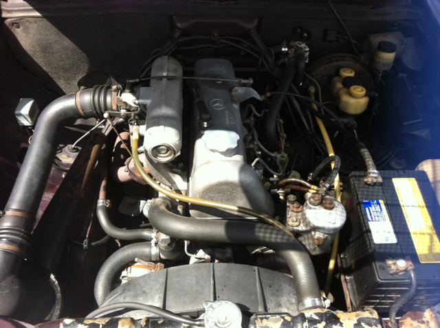 Mercedes-Benz 240 1969 photo 1