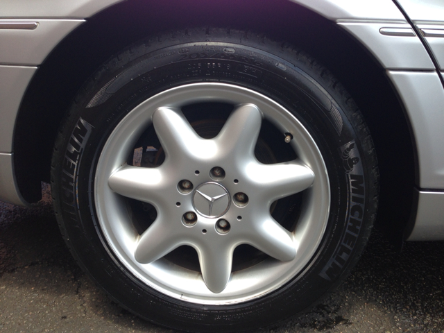 Mercedes-Benz 240 2002 photo 4