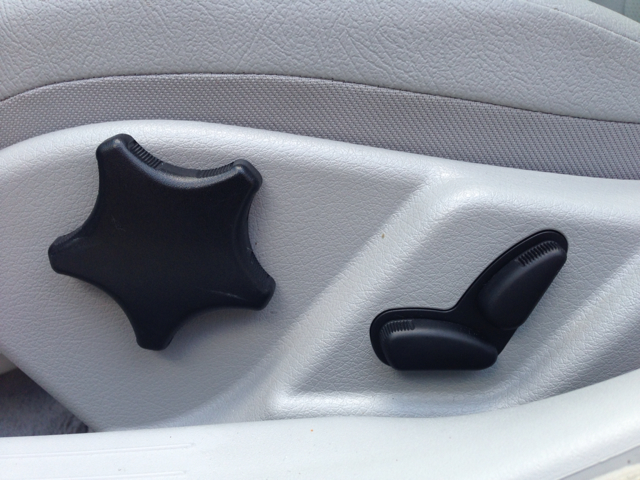 Mercedes-Benz 240 2002 photo 6