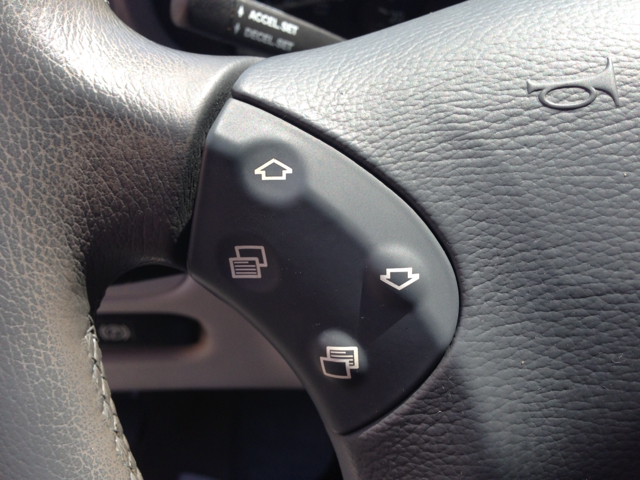 Mercedes-Benz 240 2002 photo 9