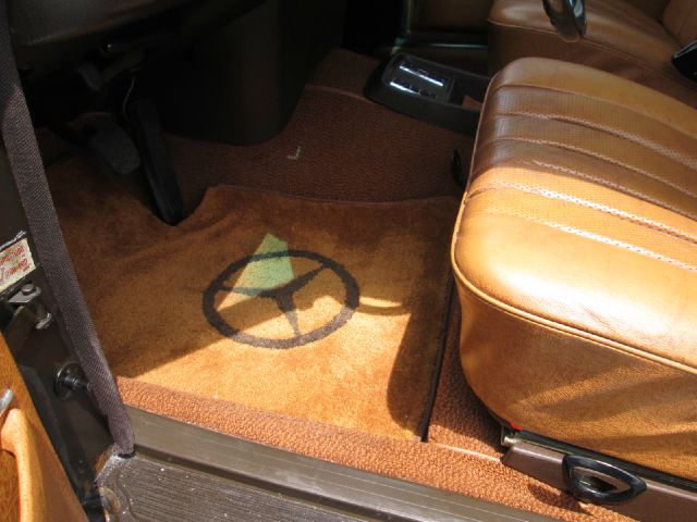 Mercedes-Benz 280 1973 photo 12