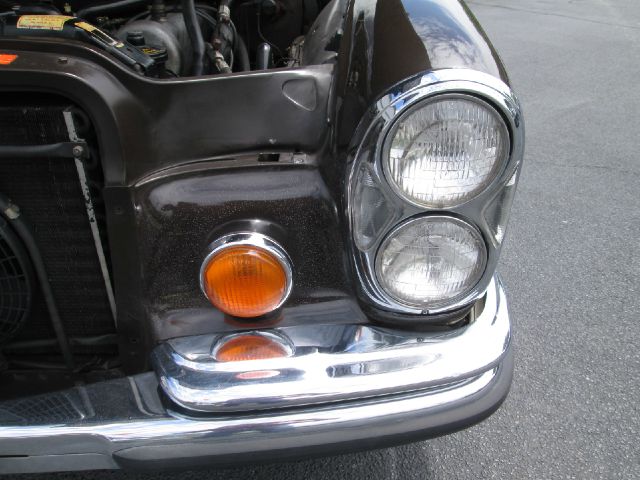 Mercedes-Benz 280 1973 photo 28