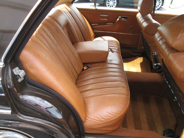 Mercedes-Benz 280 1973 photo 39
