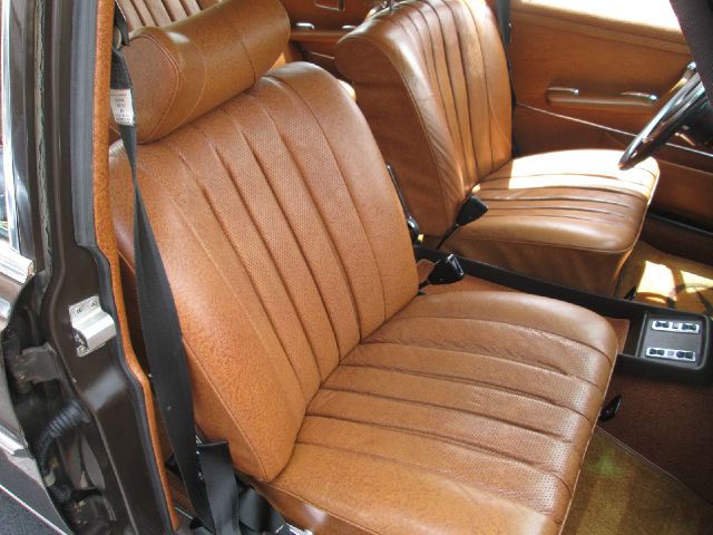 Mercedes-Benz 280 1973 photo 40