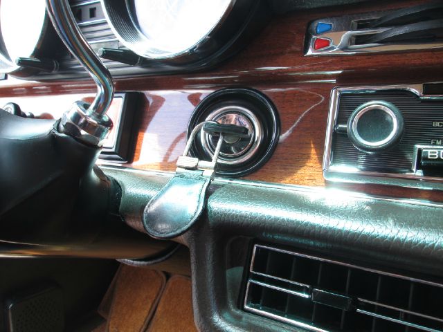 Mercedes-Benz 280 1973 photo 5