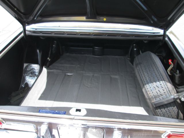 Mercedes-Benz 280 1973 photo 56