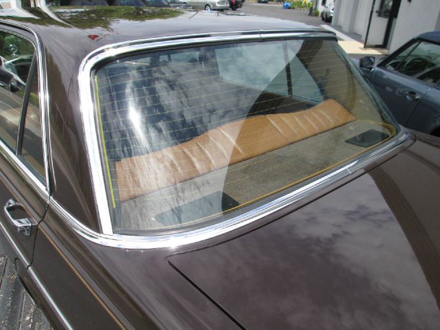 Mercedes-Benz 280 1973 photo 58