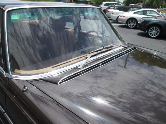 Mercedes-Benz 280 1973 photo 61