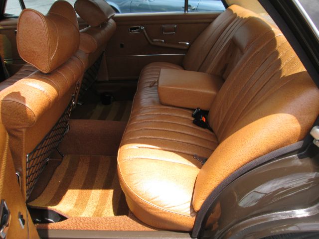 Mercedes-Benz 280 1973 photo 66
