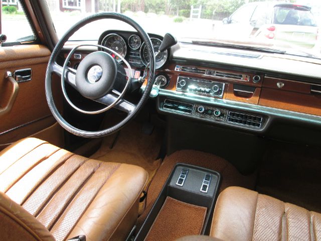 Mercedes-Benz 280 1973 photo 73