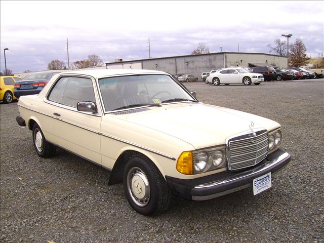 Mercedes-Benz 280 1978 photo 1