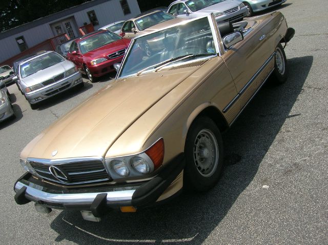 Mercedes-Benz 280 1982 photo 2