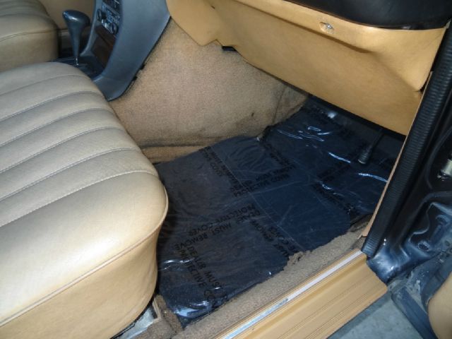 Mercedes-Benz 300 1980 photo 25