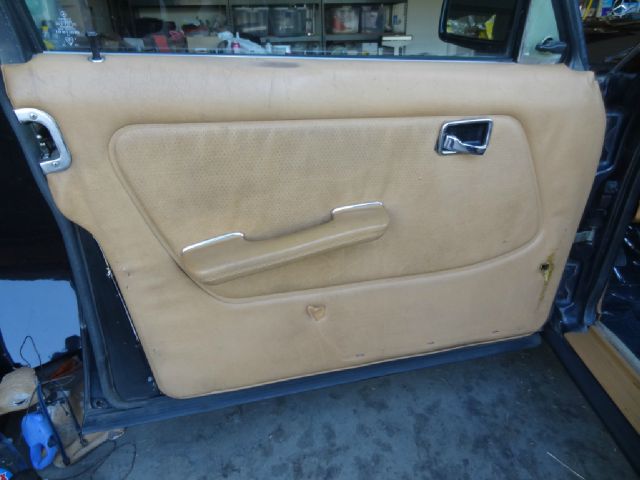 Mercedes-Benz 300 1980 photo 8