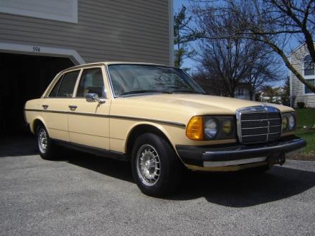Mercedes-Benz 300 4WD 4dr Limited W/3rd Row (SE) Sedan
