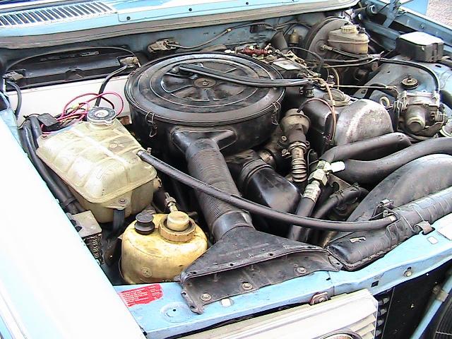 Mercedes-Benz 300 1982 photo 5