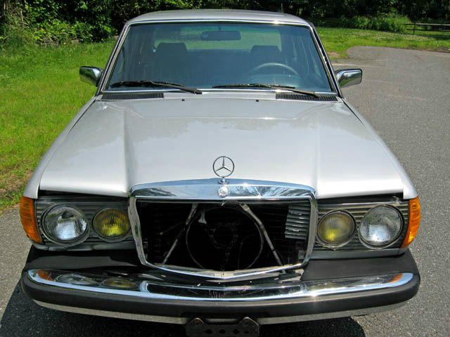 Mercedes-Benz 300 Eddie Bauer 4X4 (marshalltown) Sedan