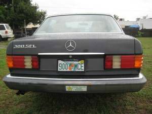 Mercedes-Benz 300 1990 photo 6