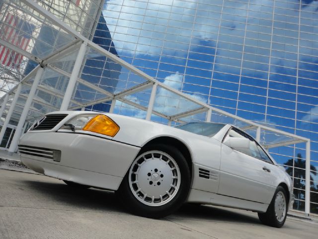 Mercedes-Benz 300 1991 photo 3