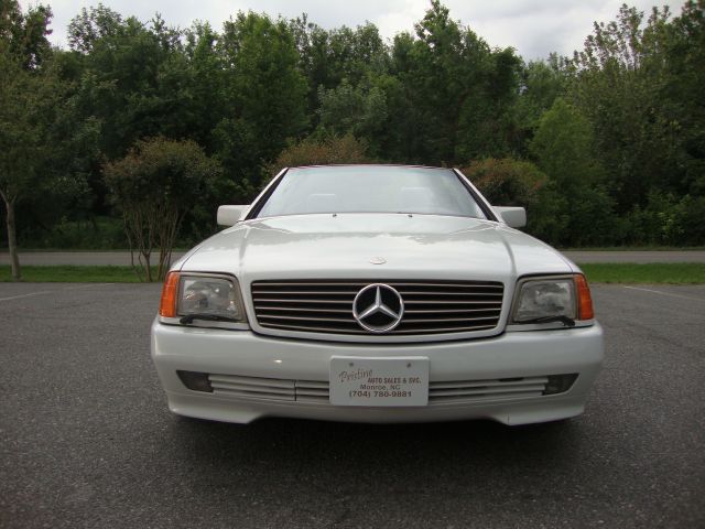 Mercedes-Benz 300 1991 photo 2