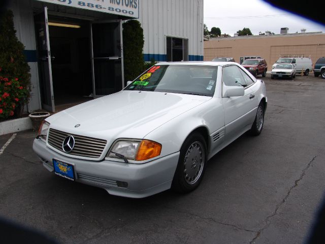 Mercedes-Benz 300 2011 Dodge Ram ST Convertible