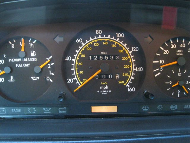 Mercedes-Benz 300 1993 photo 2