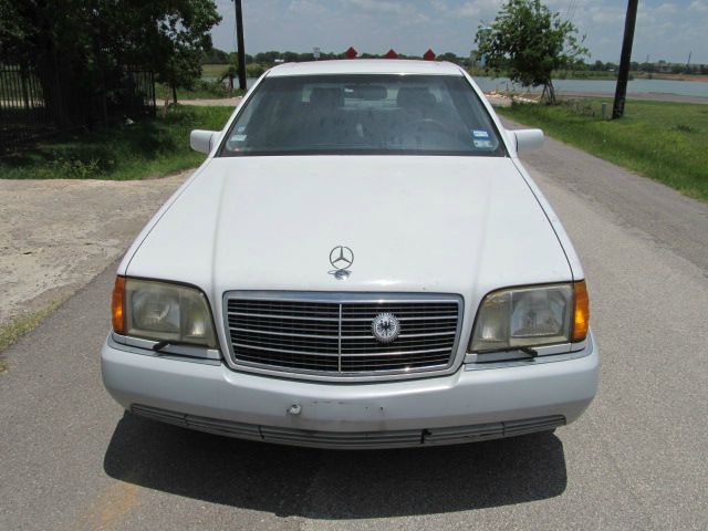 Mercedes-Benz 300 1993 photo 3