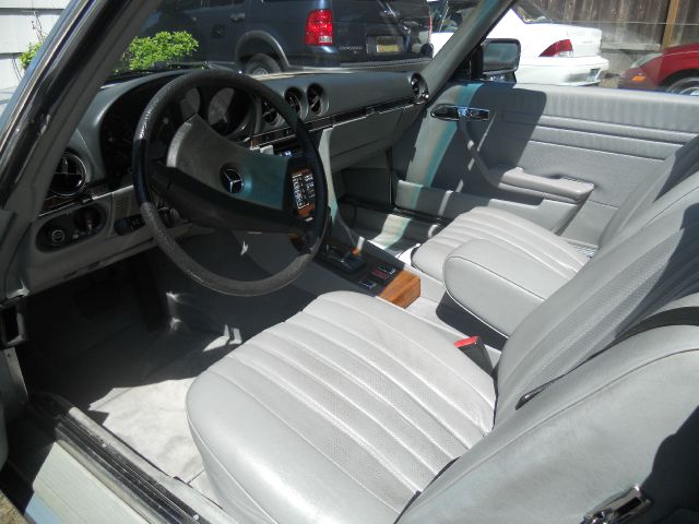 Mercedes-Benz 380 1981 photo 2