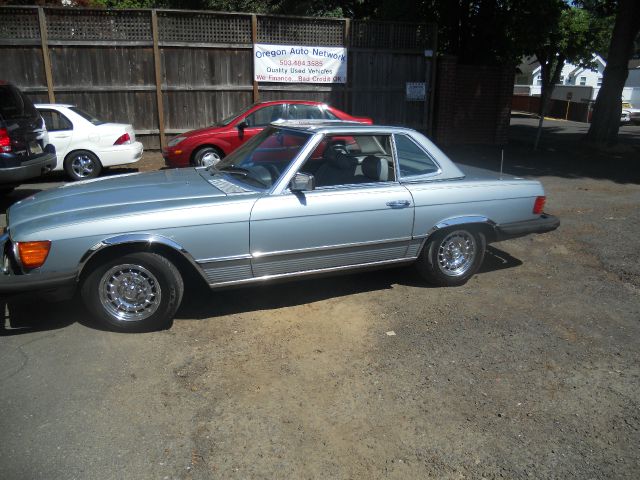 Mercedes-Benz 380 1981 photo 6