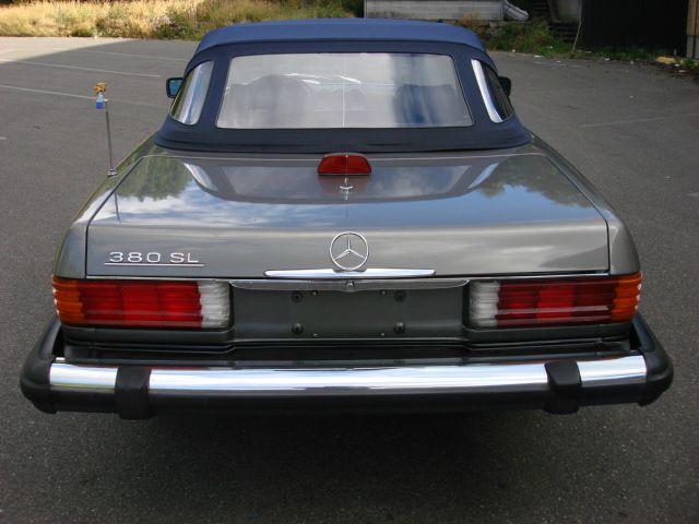 Mercedes-Benz 380 1981 photo 1