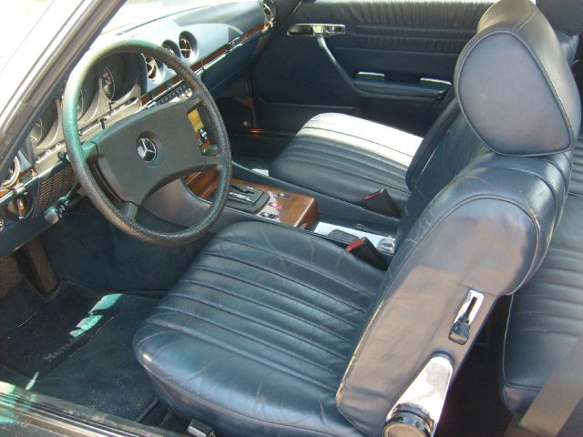 Mercedes-Benz 380 1982 photo 3