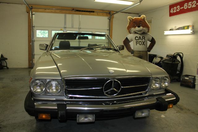 Mercedes-Benz 380 1983 photo 12