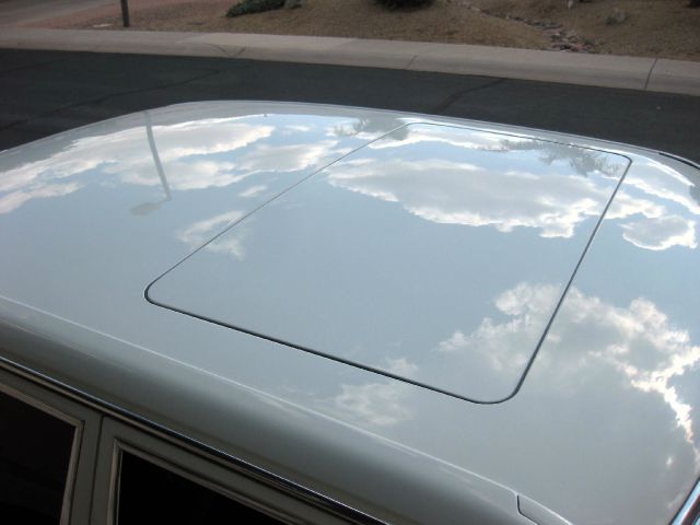 Mercedes-Benz 380 2DR 3.8 GRD TOUR AT Sedan