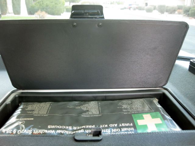 Mercedes-Benz 380 1984 photo 5