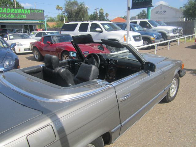 Mercedes-Benz 380 1985 photo 1