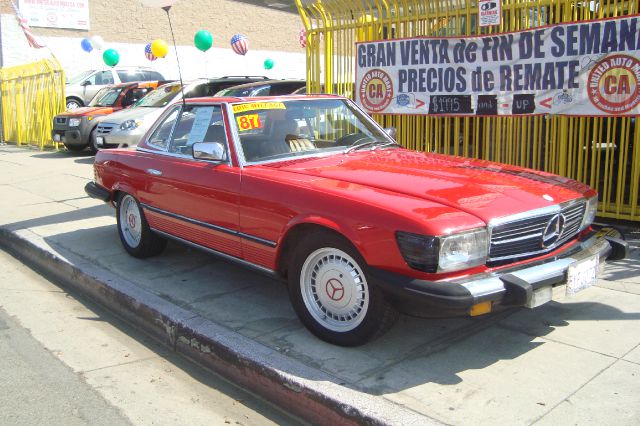 Mercedes-Benz 380 1985 photo 1