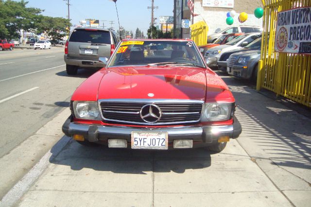 Mercedes-Benz 380 1985 photo 2