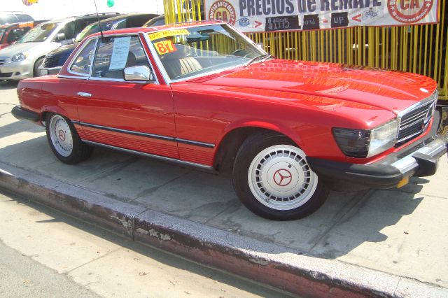 Mercedes-Benz 380 1985 photo 4