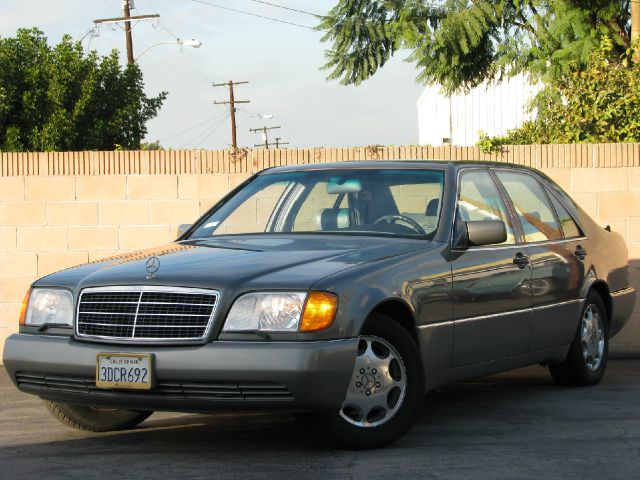 Mercedes-Benz 400 1993 photo 1
